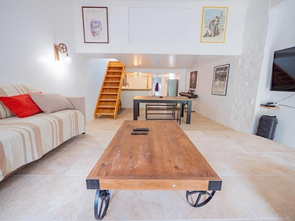 Au Coeur Des Baux Villa Luaran gambar